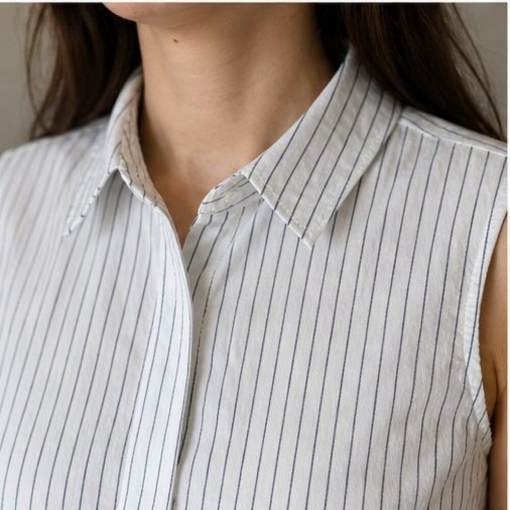 Rust Smocked Top - Picture 4 of 6